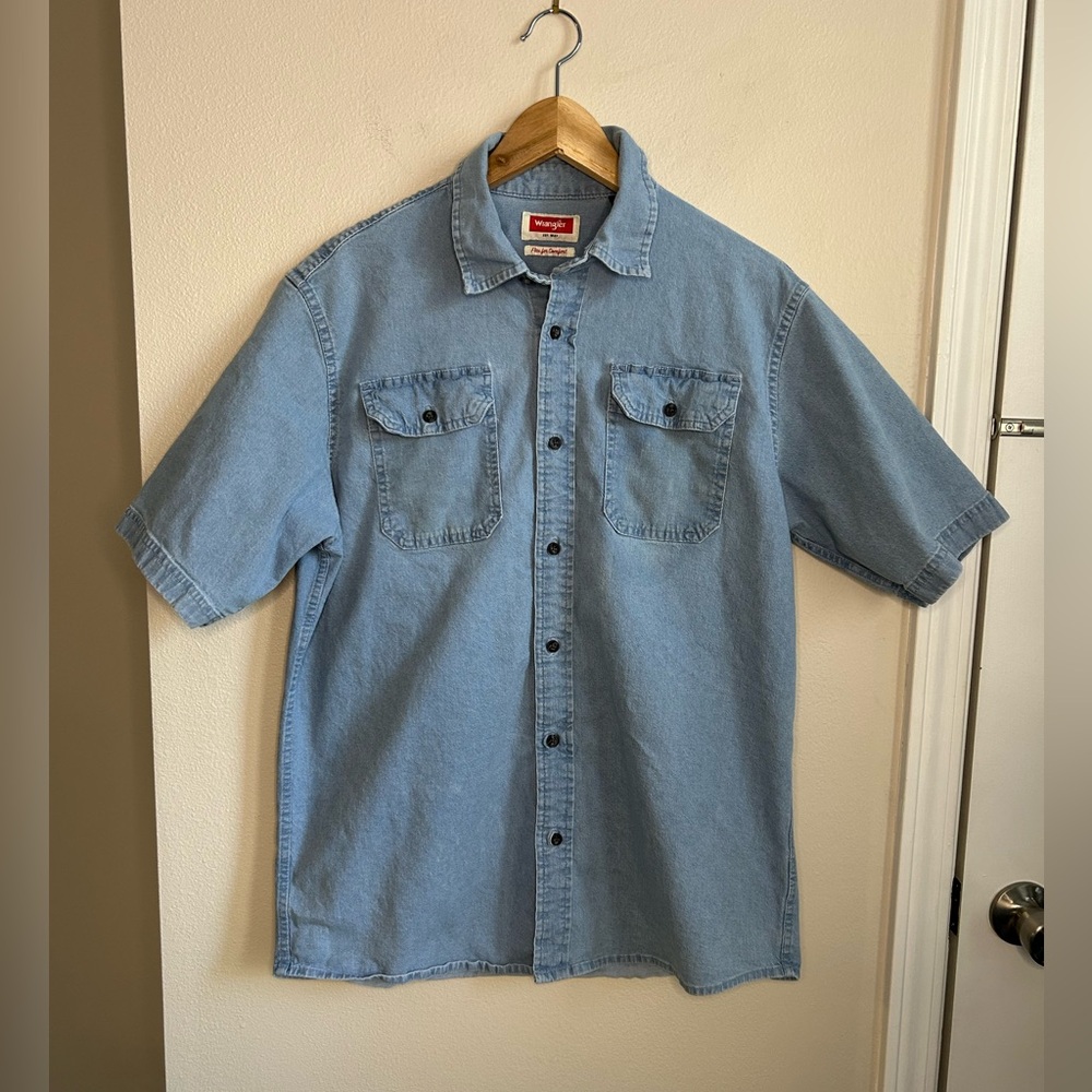 Wrangler Flex For Comfort Short Sleeve Button Down Denim Jean Shirt Size M